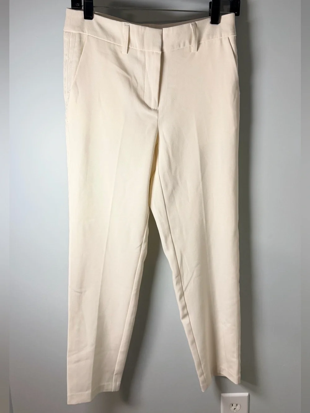 525 PANTS SIZE 4